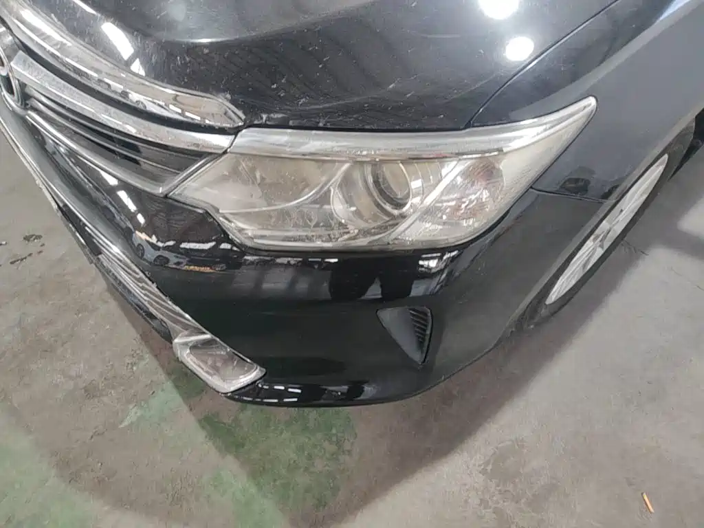 Toyota Camry 2015 — фото 24