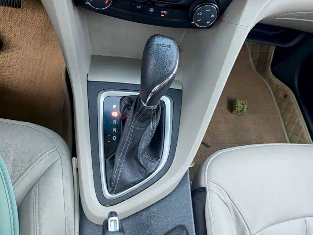 Buick Excelle 2018 — фото 14