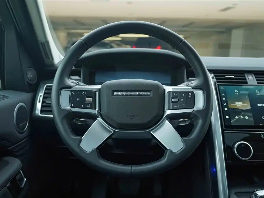 Land Rover Discovery 2025 — фото 18