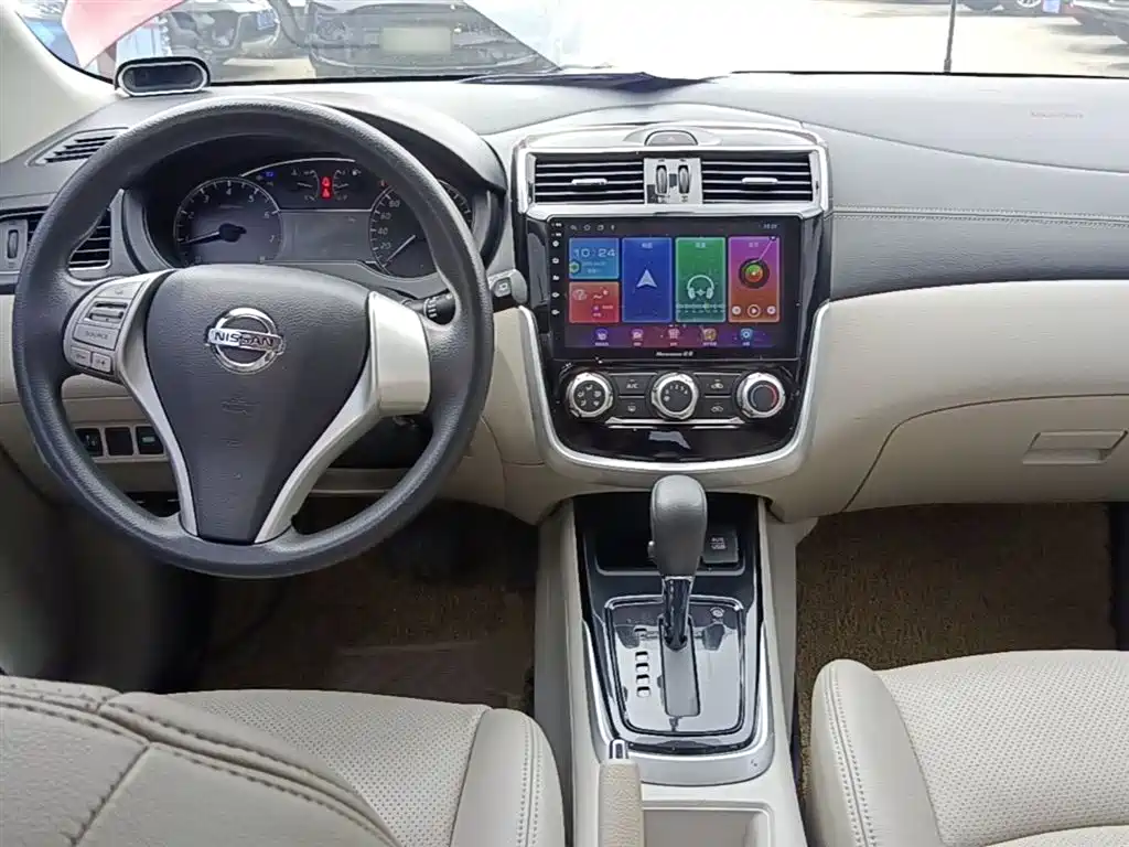 Nissan Tiida 2016 — фото 10