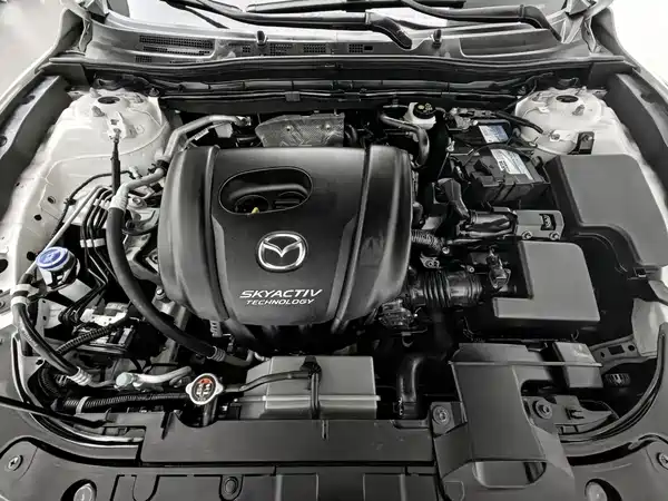 Mazda 3 Axela 2016