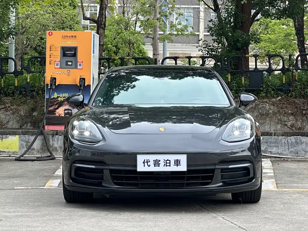 Porsche Panamera 2018 — фото 2