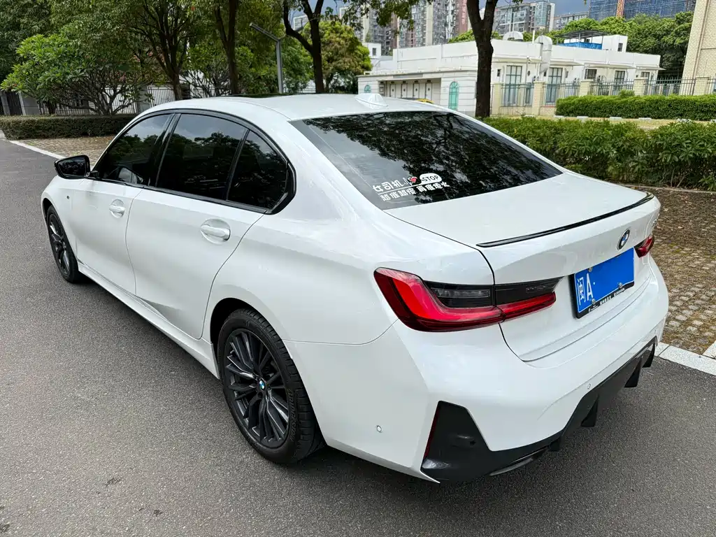 BMW 3 Series 2023