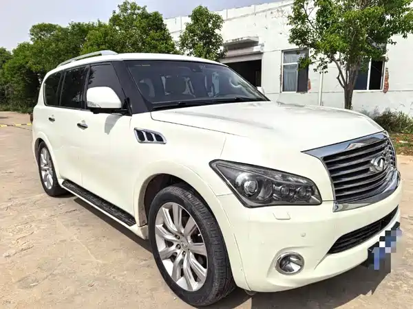 Infiniti QX 2011