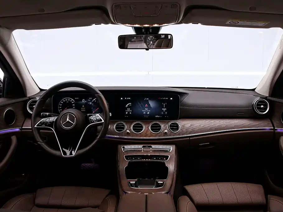 Mercedes-Benz E-Class 2022