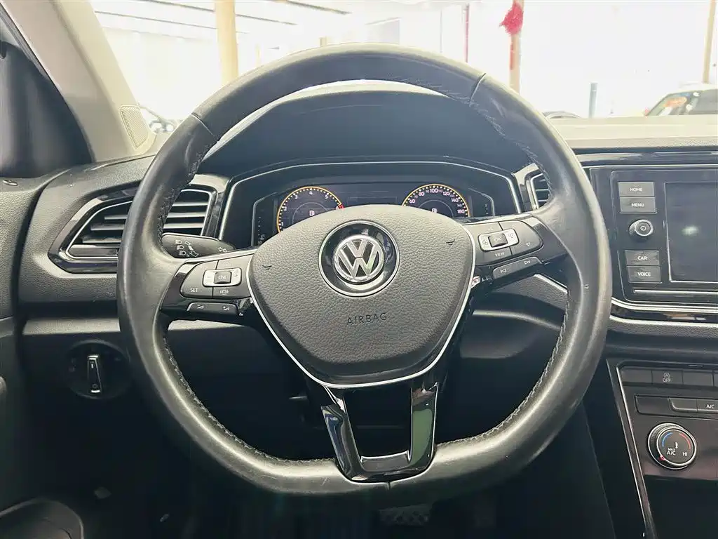 Volkswagen T-Roc 2020 — фото 15