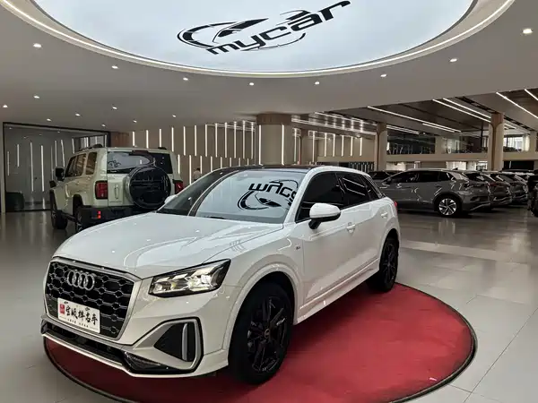 Audi Q2L 2023