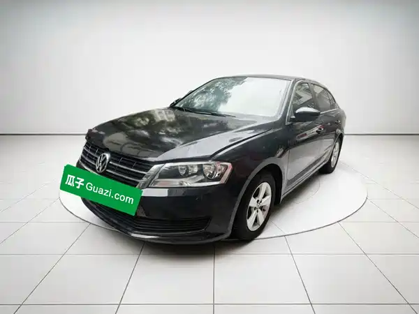 Volkswagen Lavida 2015