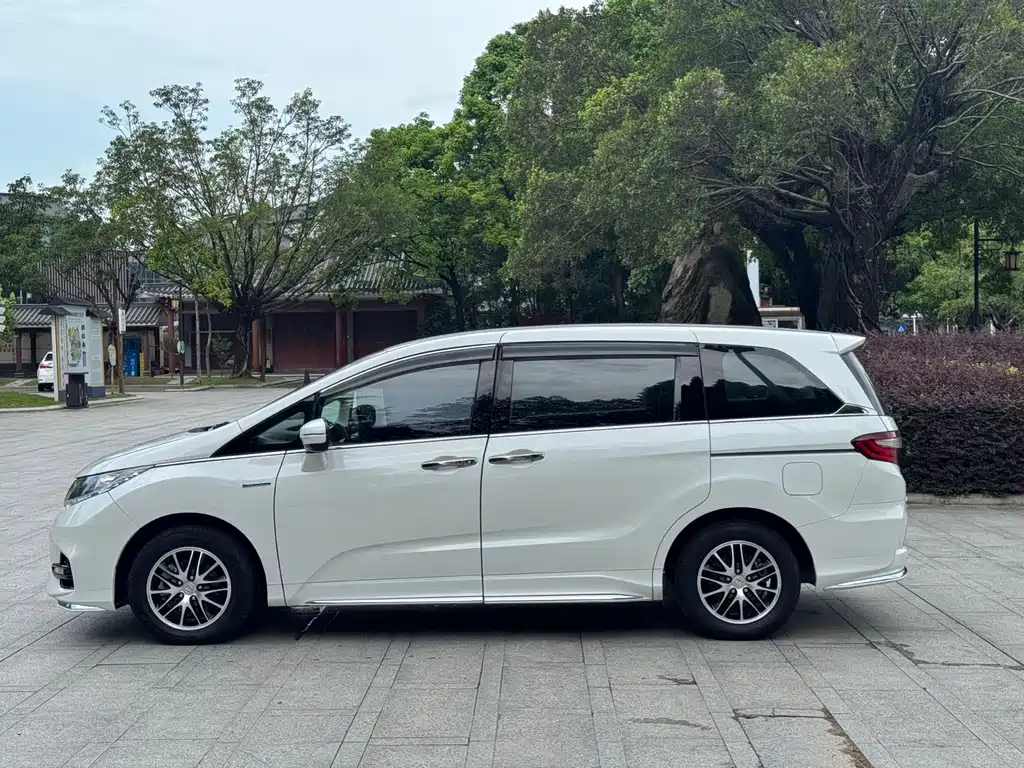 Honda Odyssey 2021 — фото 13