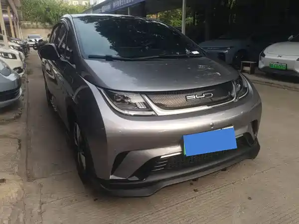 BYD Dolphin 2023