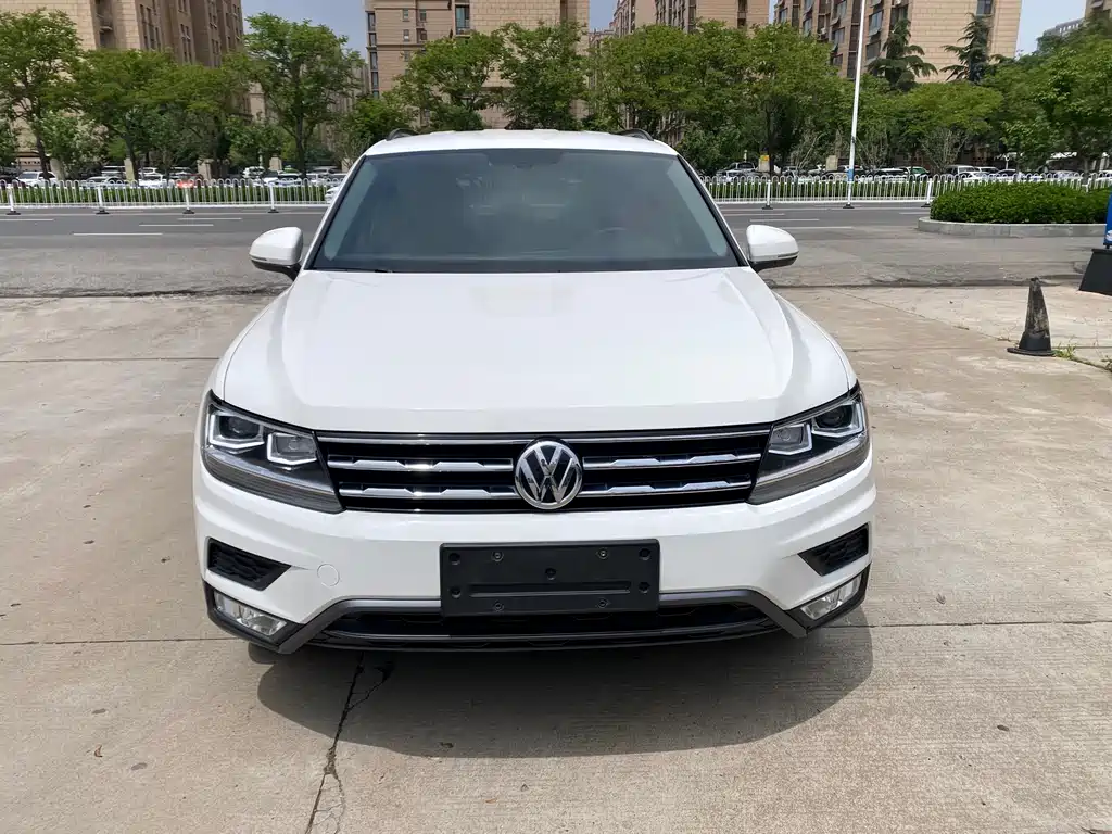 Volkswagen Tiguan L 2021 — фото 2