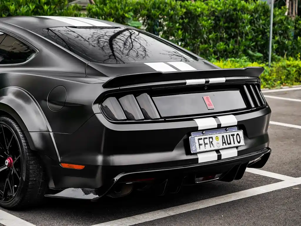 Ford Mustang 2016 — фото 23