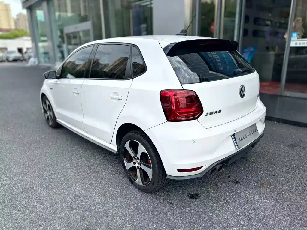 Volkswagen Polo 2016