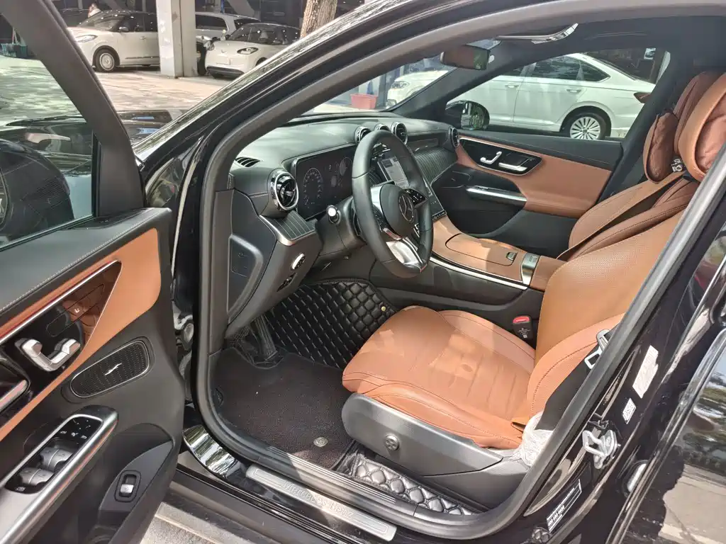 Mercedes-Benz GLC 2024