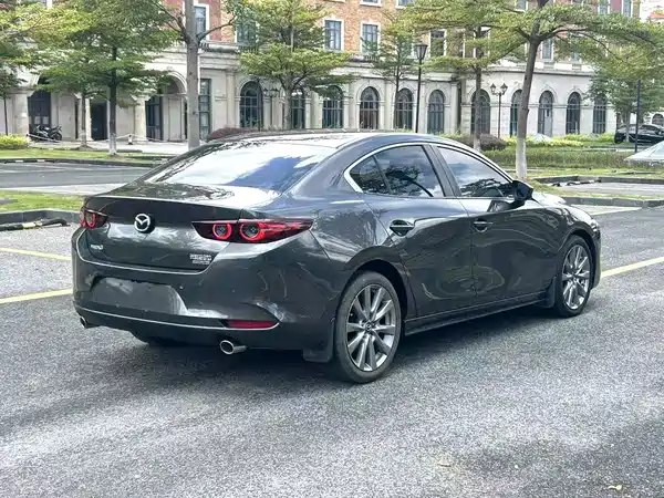Mazda 3 Axela 2021