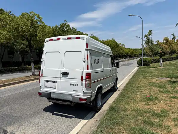 Iveco Proud 2020