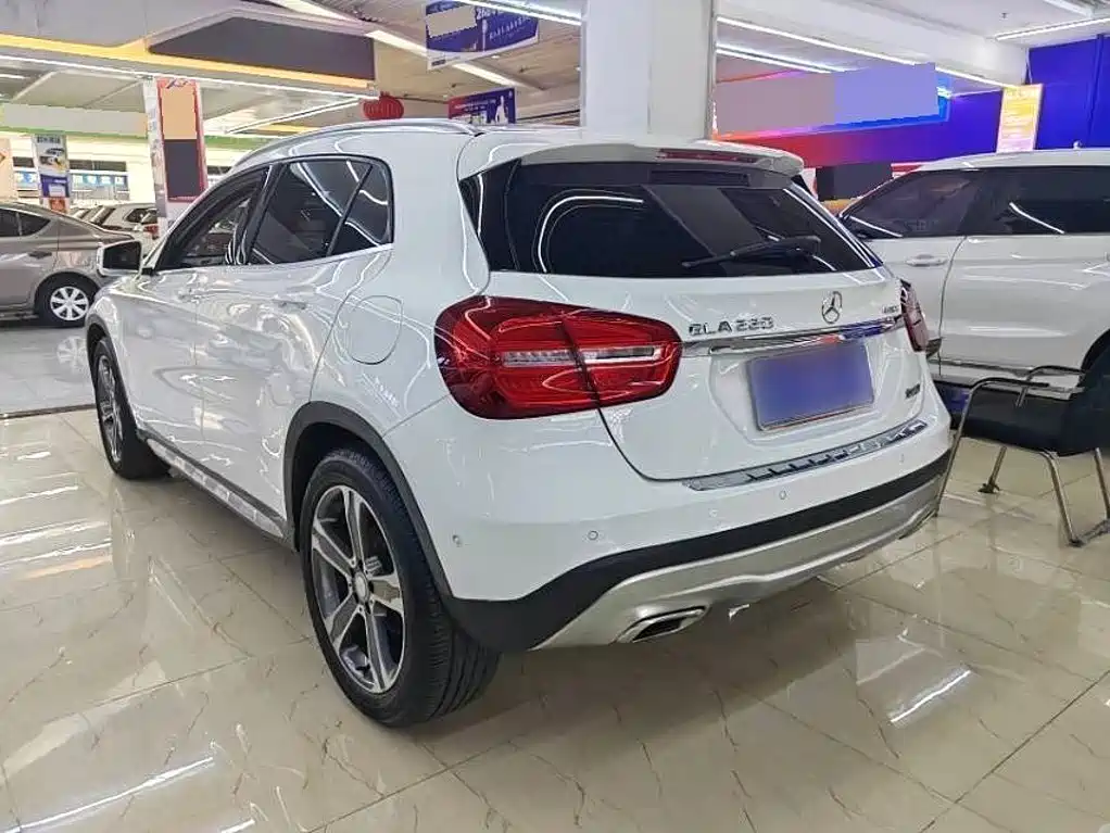 Mercedes-Benz GLA 2015 — фото 7