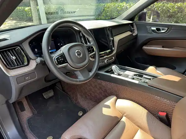 Volvo XC60 2023