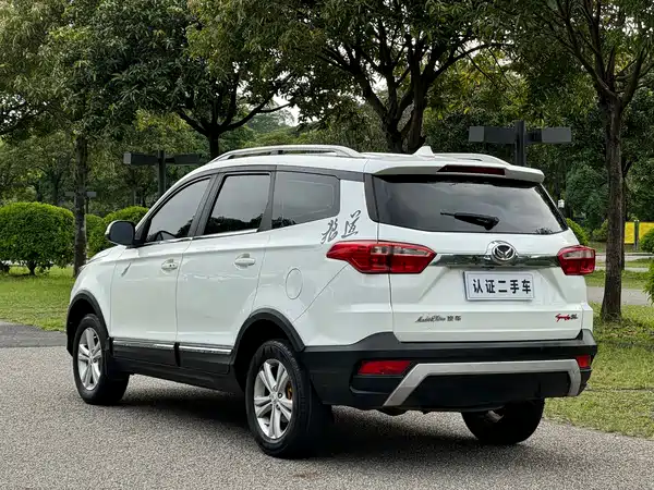 BAIC Huansu S3 2017