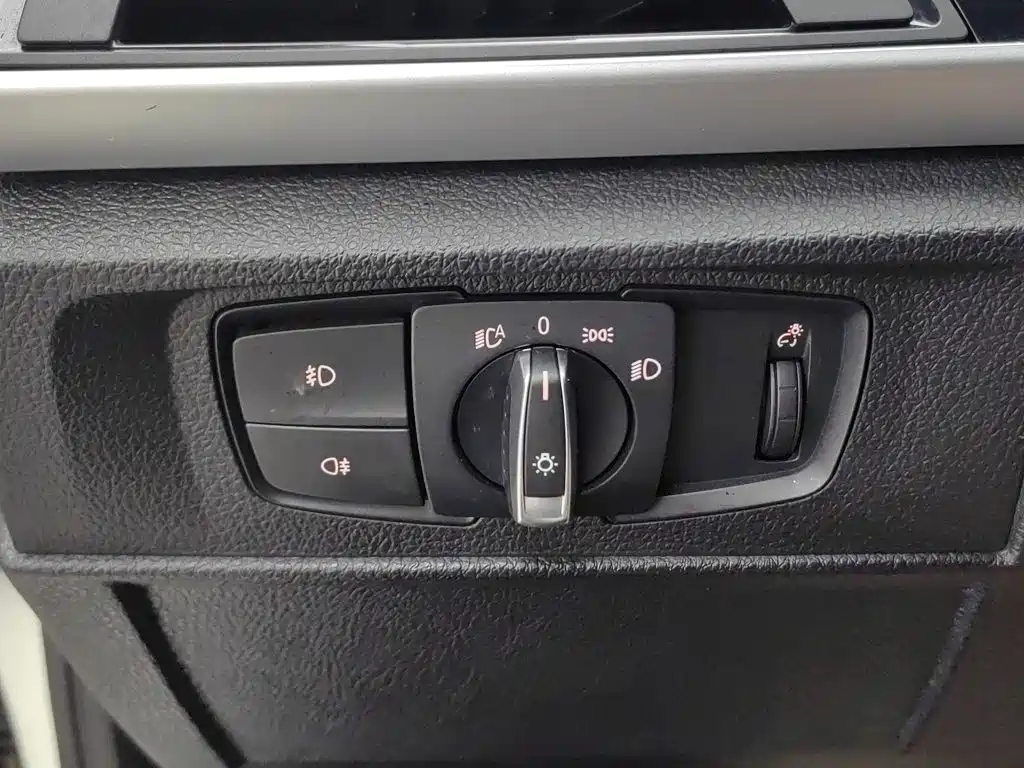 BMW 1 Series 2012 — фото 21