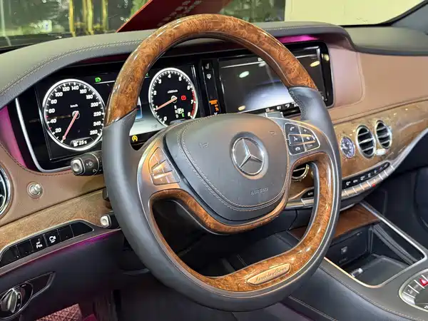 Mercedes-Benz S-Class 2015
