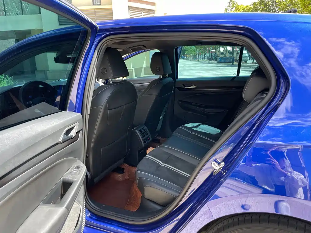 Volkswagen Golf 2022