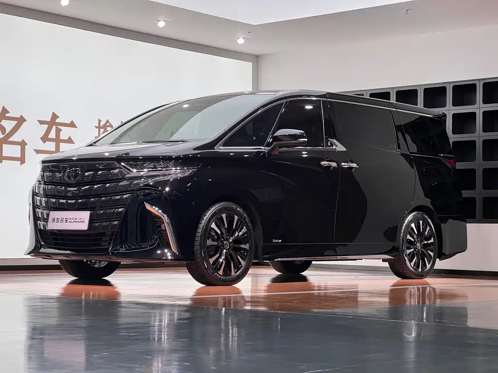 Toyota Alphard 2024 — фото 1