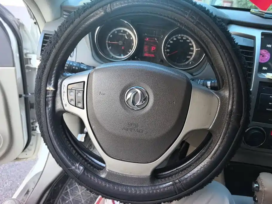 Dongfeng Fengshen A60 2014 — фото 15