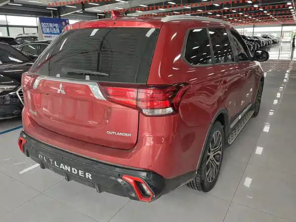 Mitsubishi Outlander 2018