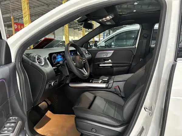 Mercedes-Benz GLA 2021