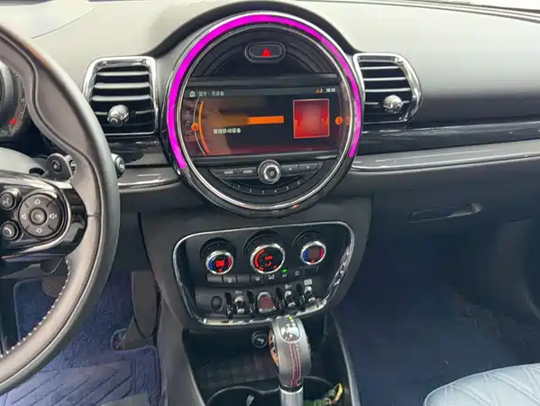 MINI Clubman 2016