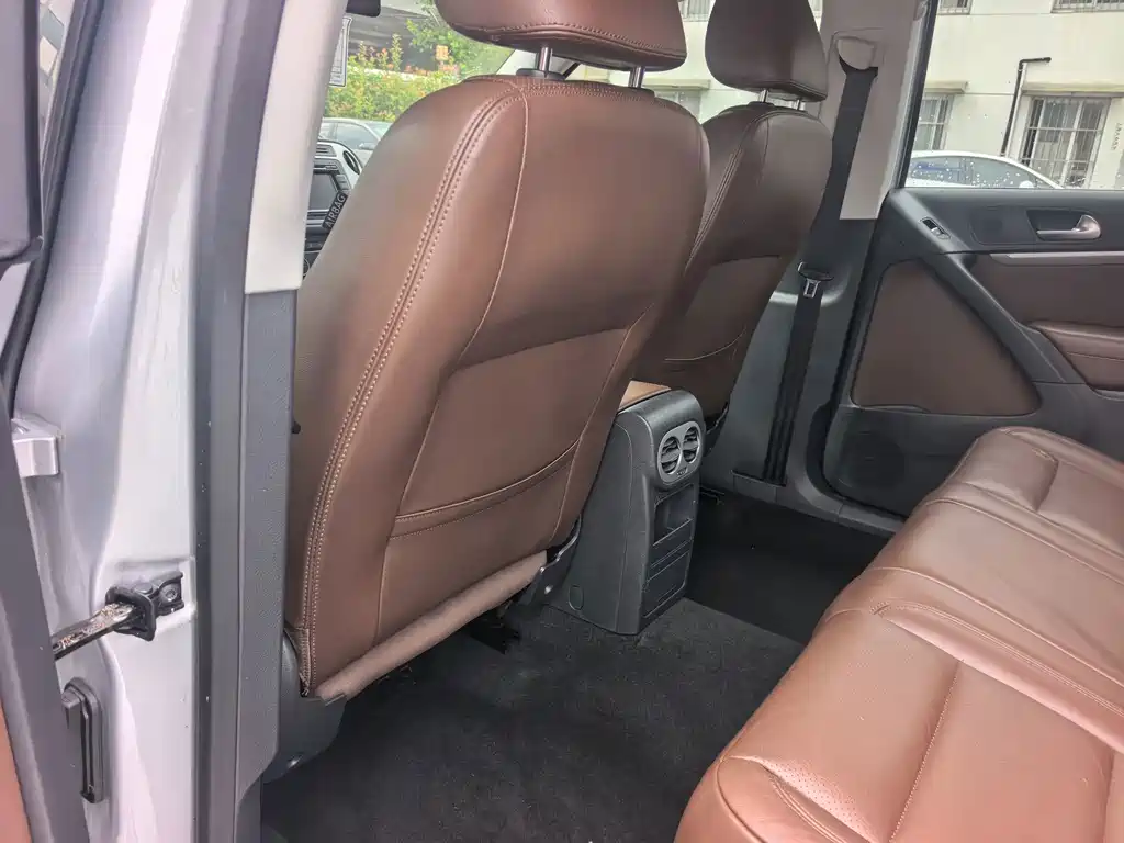 Volkswagen Tiguan 2015 — фото 17