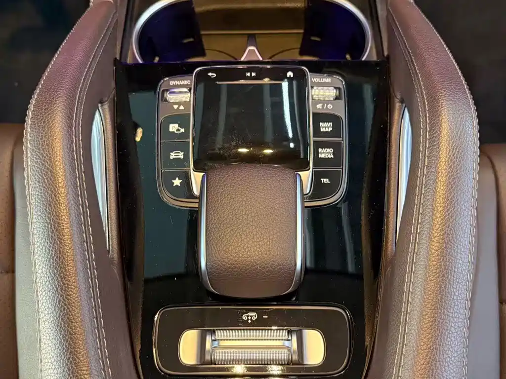 Mercedes-Benz GLS 2023 — фото 6