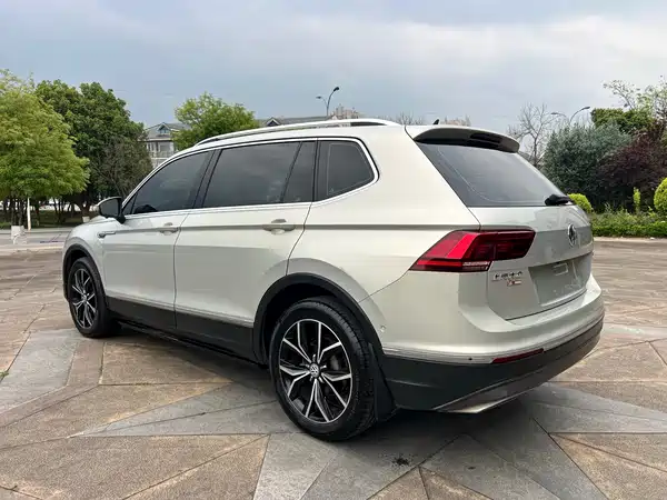 Volkswagen Tiguan L 2018