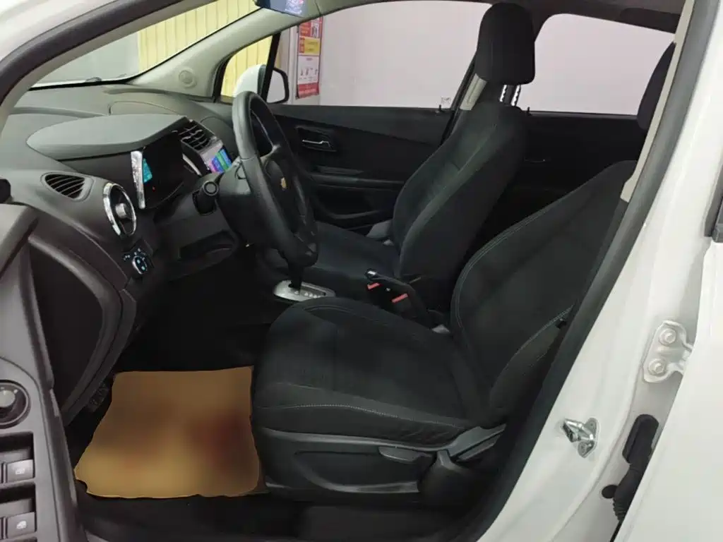 Chevrolet Trax 2015 — фото 15