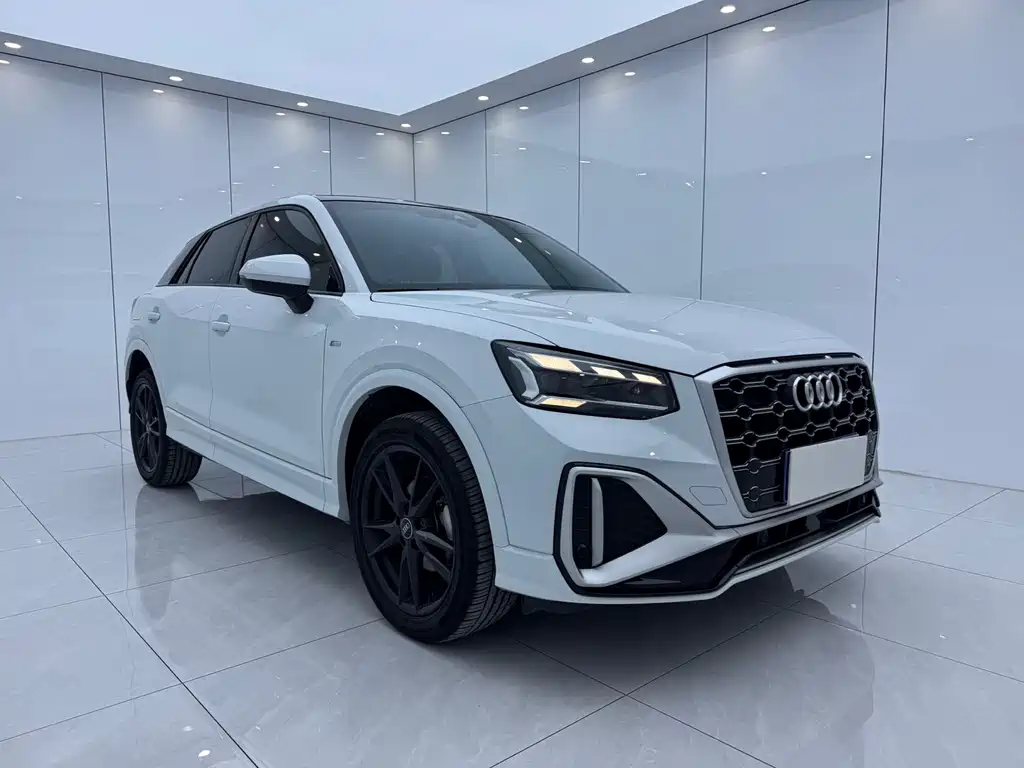Audi Q2L 2022