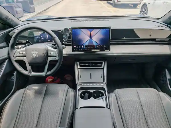 BYD Qin L 2025