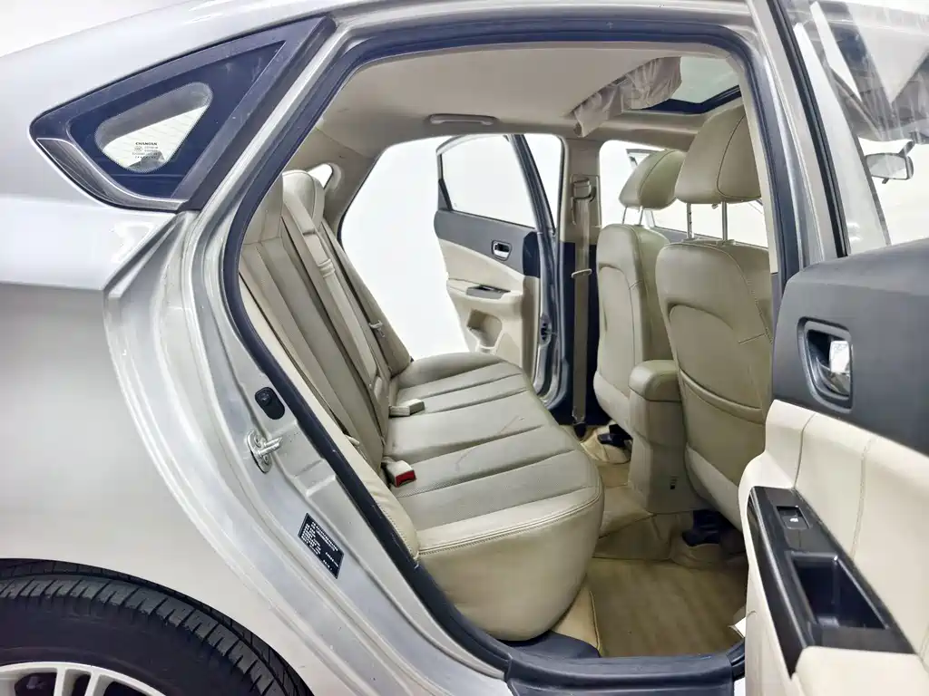 Changan Eado 2013 — фото 16