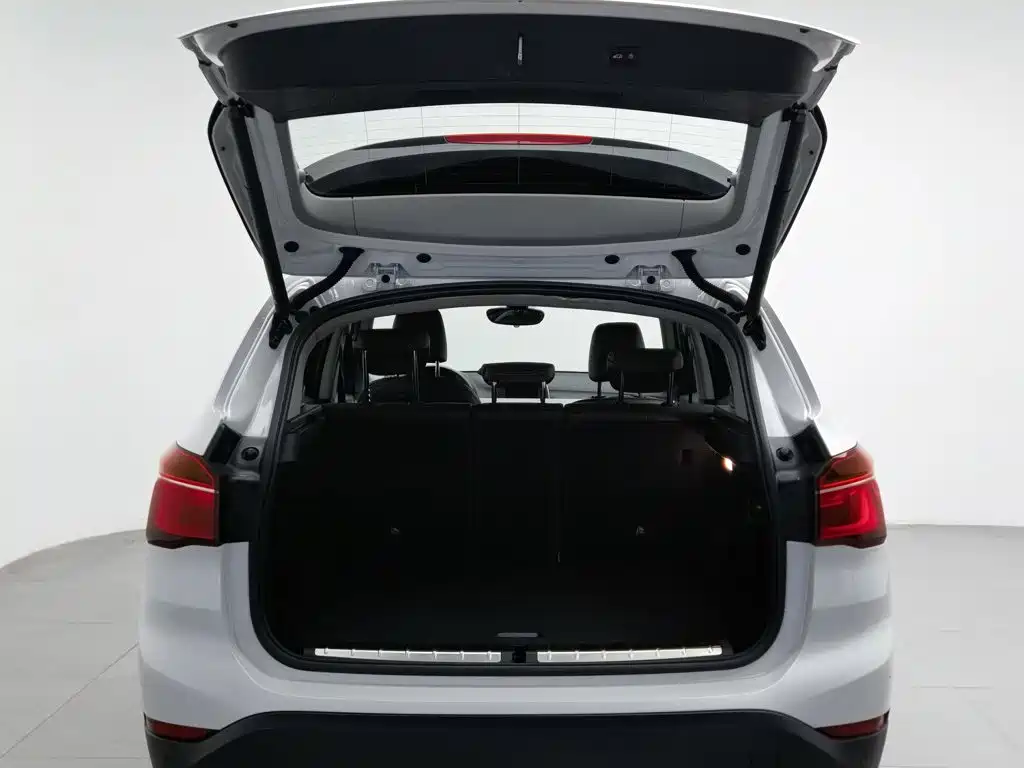 BMW X1 2017 — фото 16