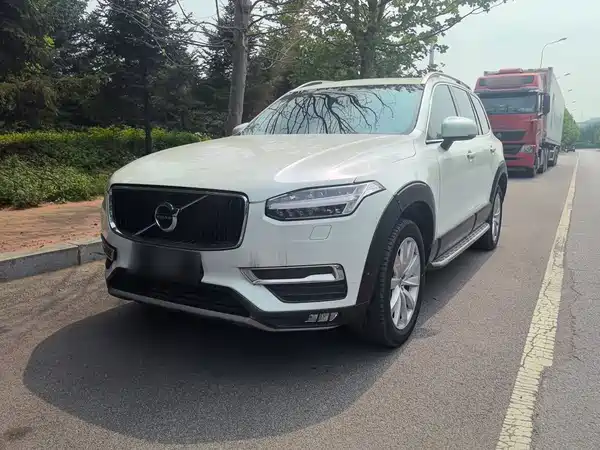 Volvo XC90 2015