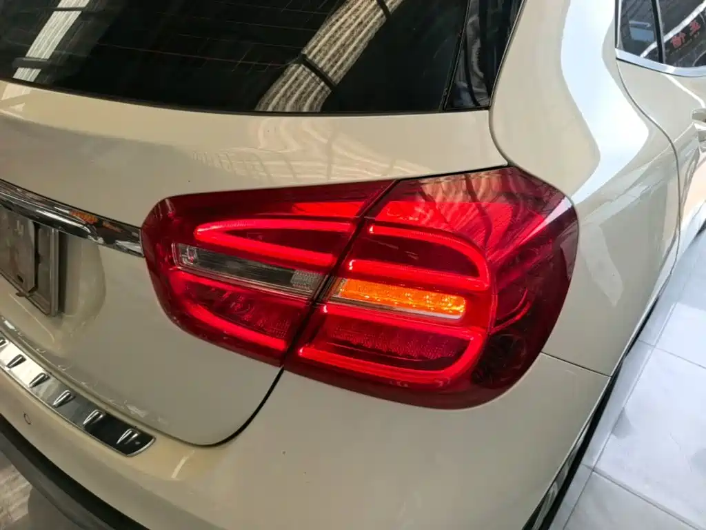 Mercedes-Benz GLA 2015 — фото 8