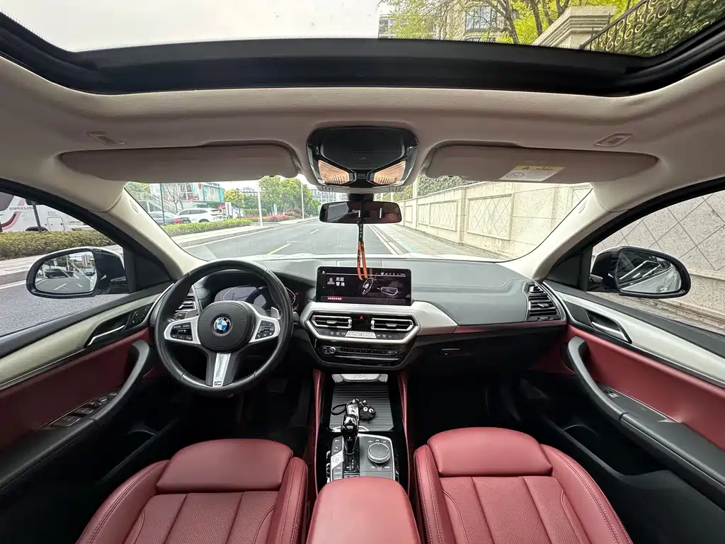 BMW X4 2022 — фото 12