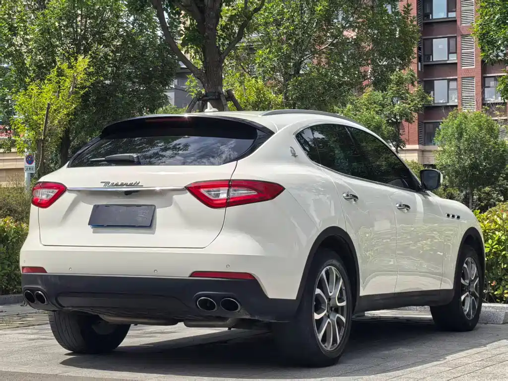 Maserati Levante 2016