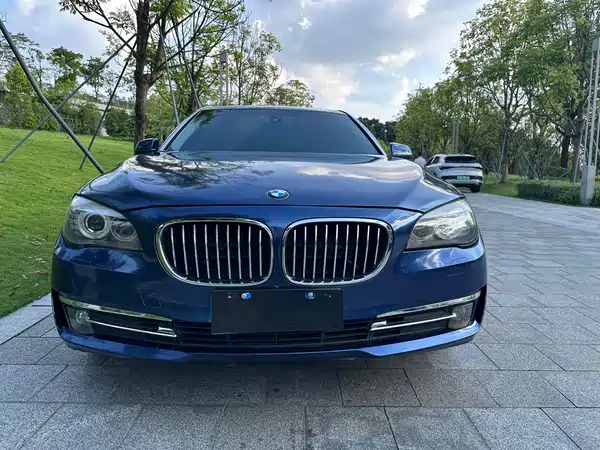 BMW 7 Series 2011