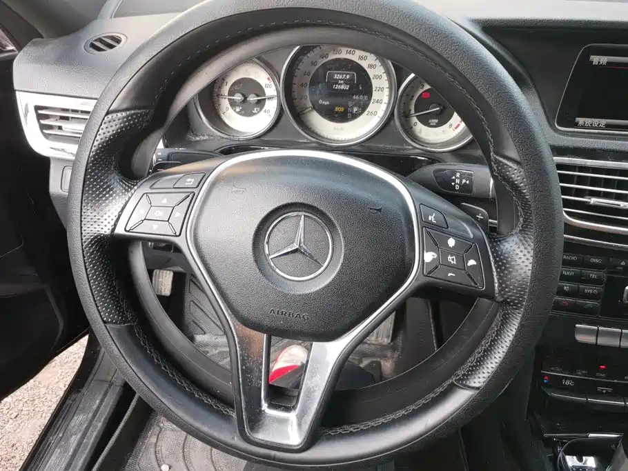 Mercedes-Benz E-Class 2014 — фото 15