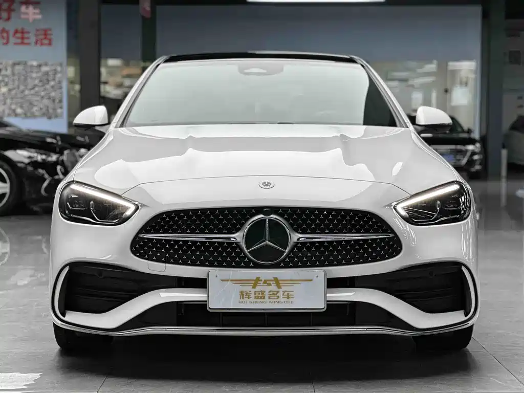 Mercedes-Benz C-Class 2024