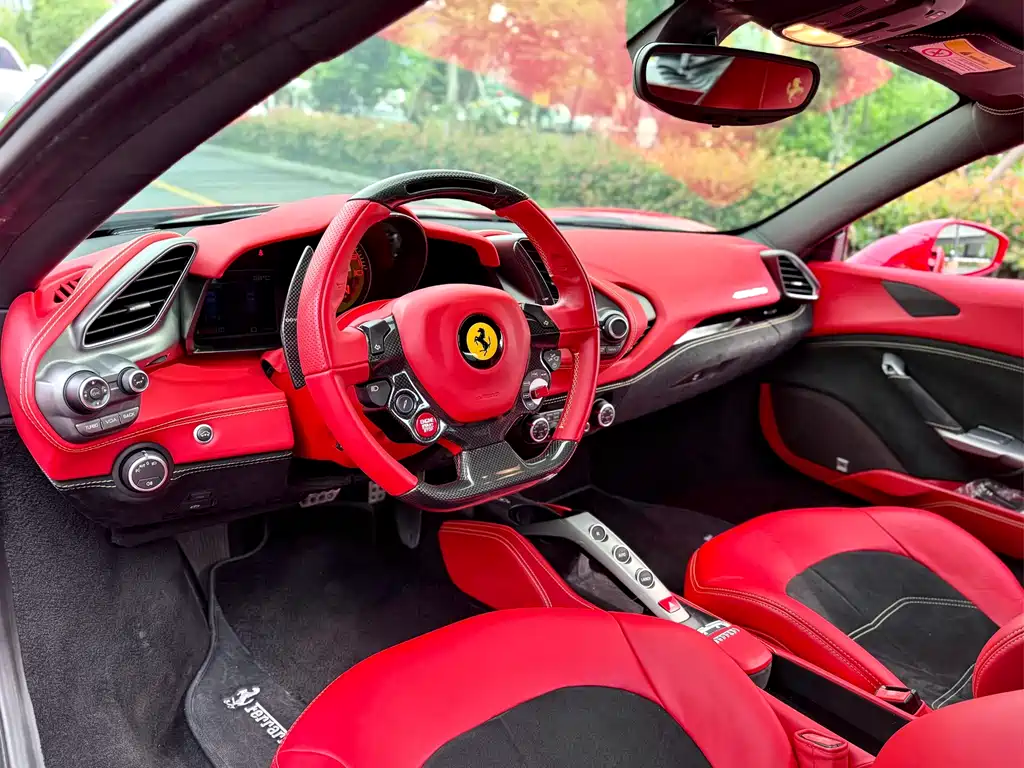 Ferrari 488 2019 — фото 4