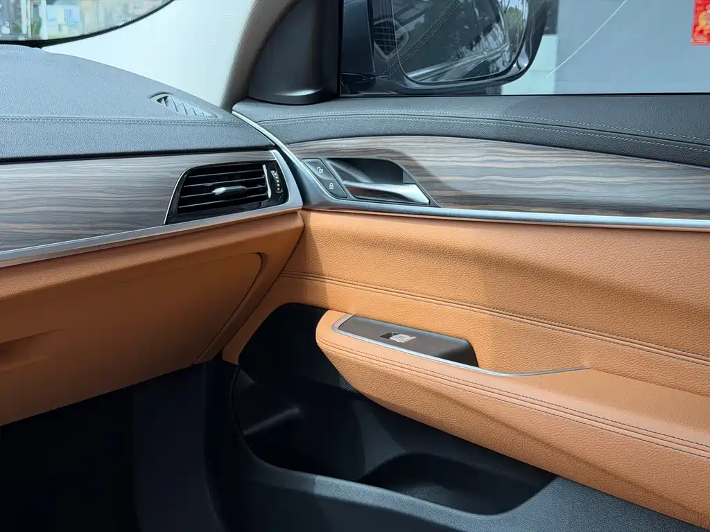 BMW 6 Series GT 2021 — фото 18