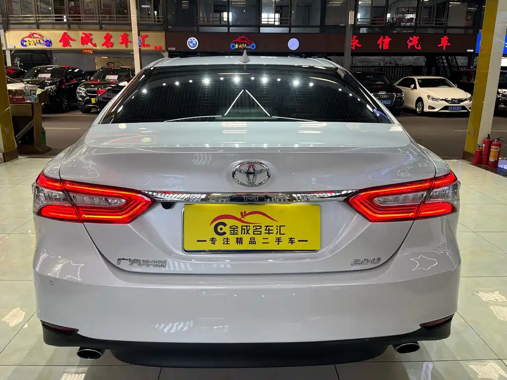 Toyota Camry 2021 — фото 21