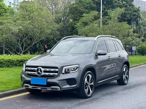 Mercedes-Benz GLB 2023